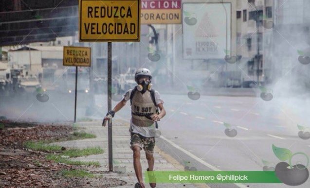 venezolanoenpie's tweet photo. Te Quedaste en nuestras calles

Si, eres LIBERTADOR

Descansa en paz https://t.co/Pj0UuHLr9V