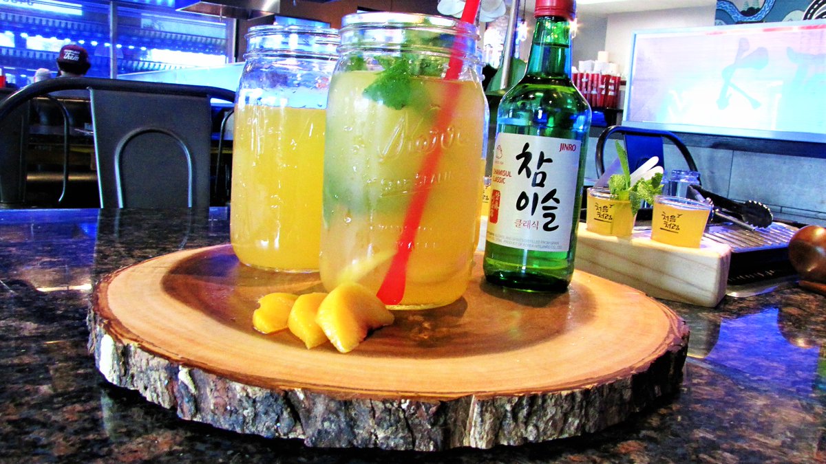 ktownbbq's tweet photo. Pineapple soju &amp; peach soju tasting tonight, from 6:30-8:30! Make your Wednesday GREAT again! #soju https://t.co/dYJqlcN395
