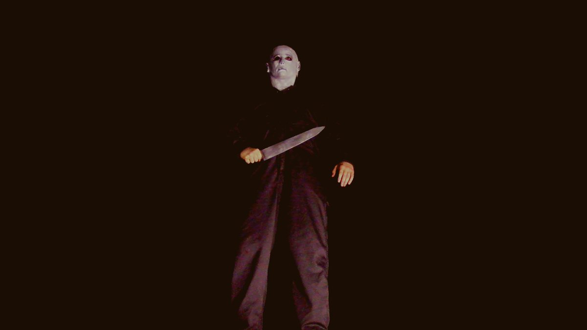 HORRORFILMS30's tweet photo. First time wearing my Smith's Grove H20 mask. #MichaelMyers #JohnCarpenter #horrormovies #photography #Blumhouseproductions #Art #Halloween https://t.co/rlGgXThmkx