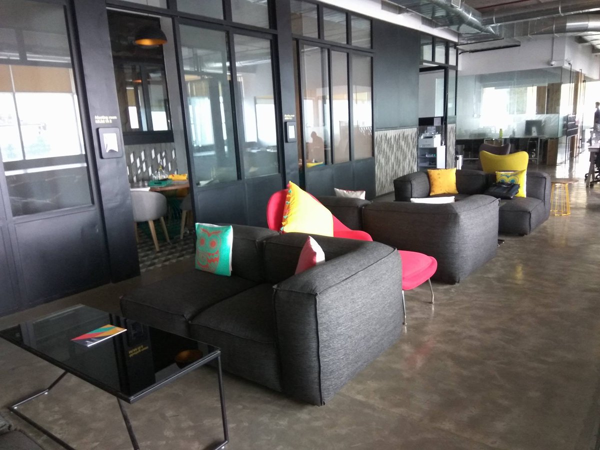 Financepeer1's tweet photo. With a great Workspace, comes a great love for your work. Love for your work gets you Amazing Results. #workplace #peace #Work #productivity https://t.co/AUTvwlLAYh