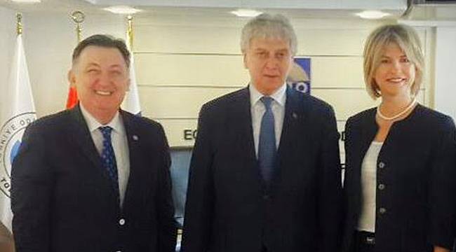 gercekhaberci's tweet photo. Yönetim Danışmanlığı Zirvesi İkinci Kez İzmir’de Düzenleniyor  https://t.co/vYV83g7P6C https://t.co/XSGCJWgU2g