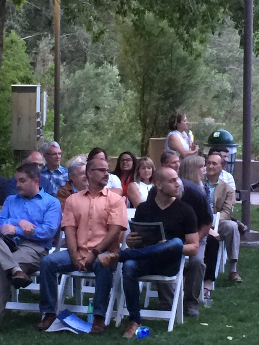 SiarzaTheAgency's tweet photo. Cheering on #bosslady as she waits for the Falcon Award! #NMTech #Flying40 https://t.co/4iHjnbqoN6