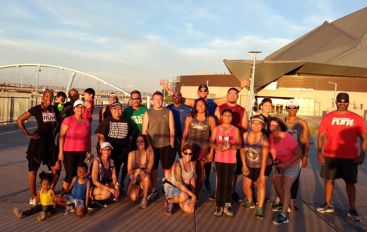 WiteSpider's tweet photo. We always meet new friends when we run! #BlackGirlsRun in #Phx meet #NativeFit #GlobalRunningDay @NAC_Phoenix @azfamily https://t.co/XJt2SOF2gp