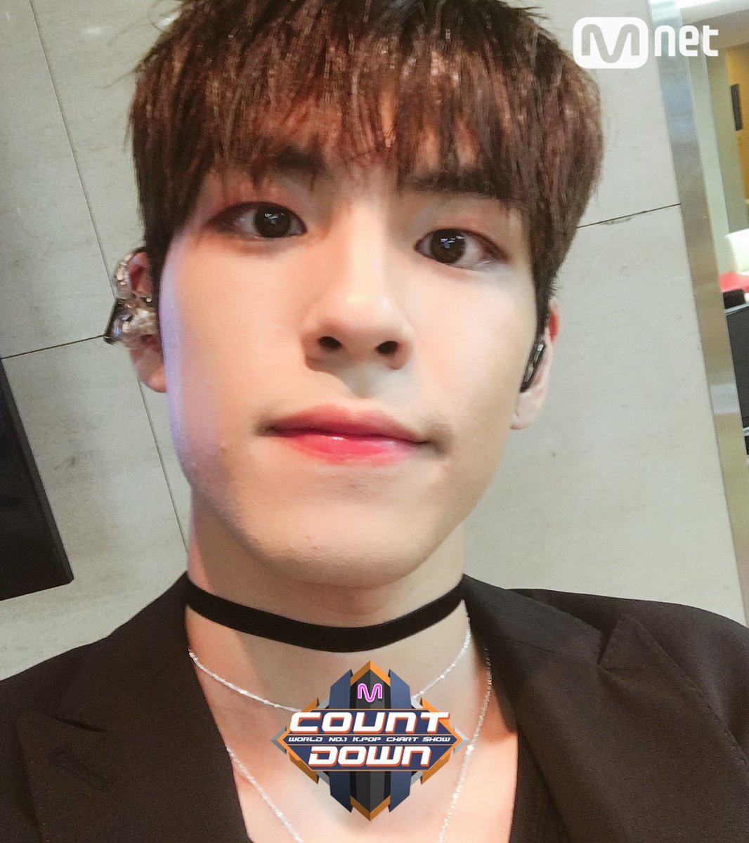 MnetMcountdown's tweet photo. 2년 만에 첫 정규앨범 발매! #데이식스 #엠카운트다운 #최초공개!!! 지난 주 #스페셜MC~로 멋지게 활약해 준 #원필 군이 이번 주!! 멋진 연주와 보컬로 여러분을 찾아갑니다!! 오늘 저녁 6시 #엠카 보면 #반드시웃는다 https://t.co/5LKTFdiM2g