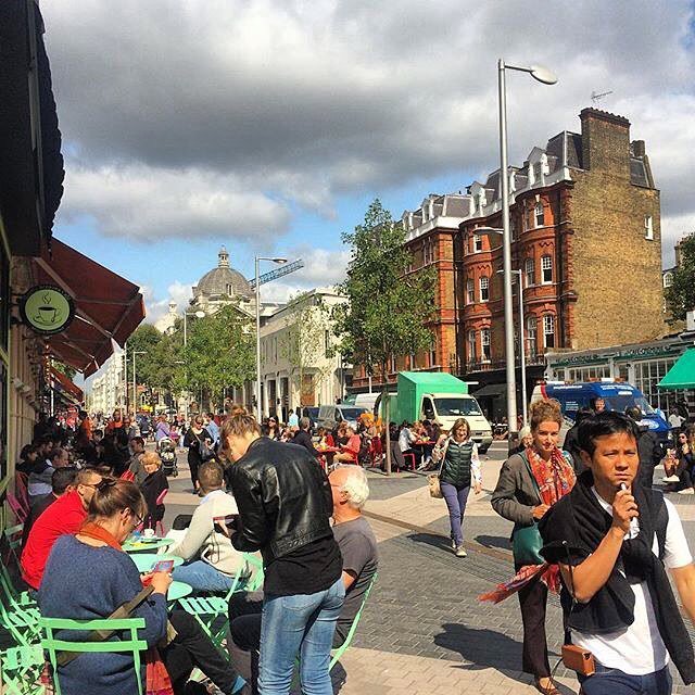 Guidrr's tweet photo. Check out Layover in Posh London: 24 Hrs in South Ken — this week's featured #travelexperience (link in bio) #wand… https://t.co/npYjUSyL0h https://t.co/rk1oWv4PjV