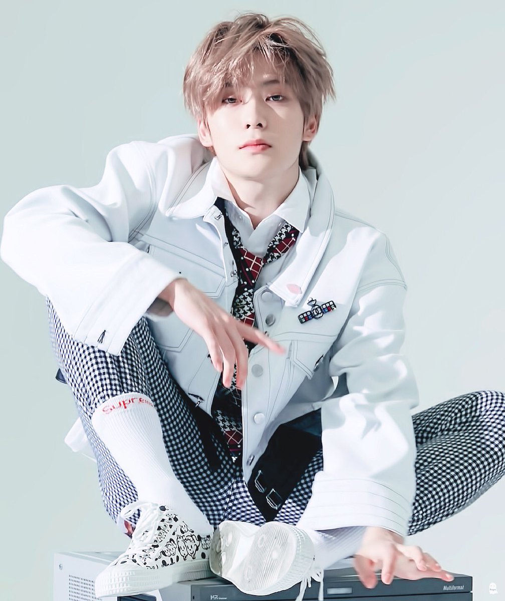 JIMOFFICIALX's tweet photo. ความรัก https://t.co/jMP7eAO2gU