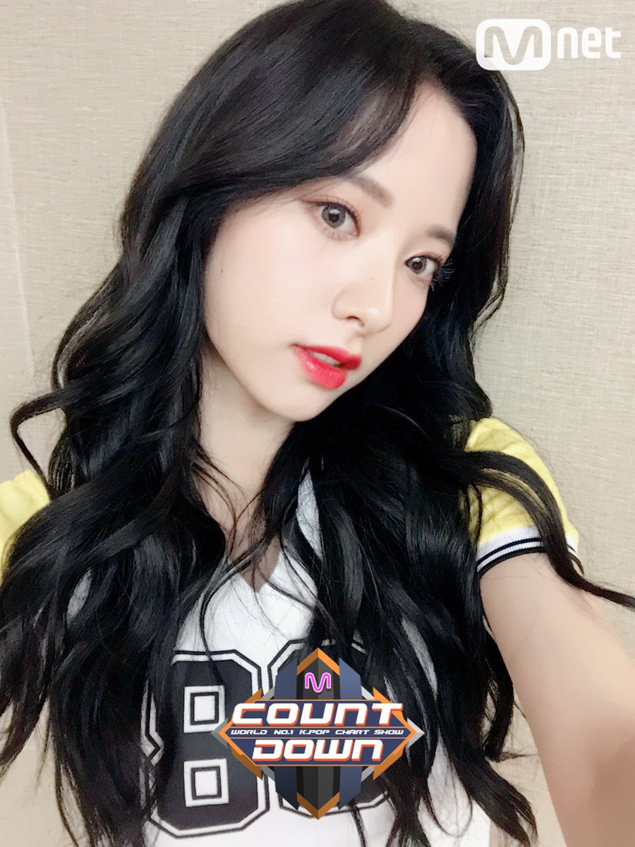 MnetMcountdown's tweet photo. 오늘 #엠카운트다운~은 실화인지 아닌지 구분 안가는 일들이 참 많습니다 ㅠ_ㅠ 이 미모 실화냐 ㅠㅠ 양 갈래 머리 #성소 흑발로 변신한 비줠으뜸 #보나!!! 무대에선 또 얼마나 블링블링 빛이 나게요~~꼭꼭! #엠카 #Happy 최초공개 무대 보러오세요 https://t.co/25IJkyuD57