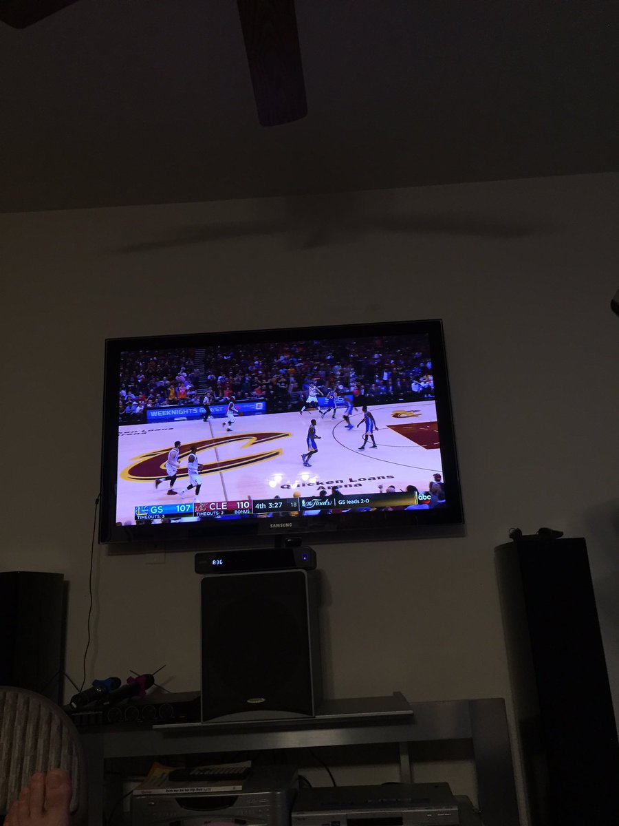 SamsonVu's tweet photo. Great basketball right now. #nbafinals17 https://t.co/WoMcyTXSKZ