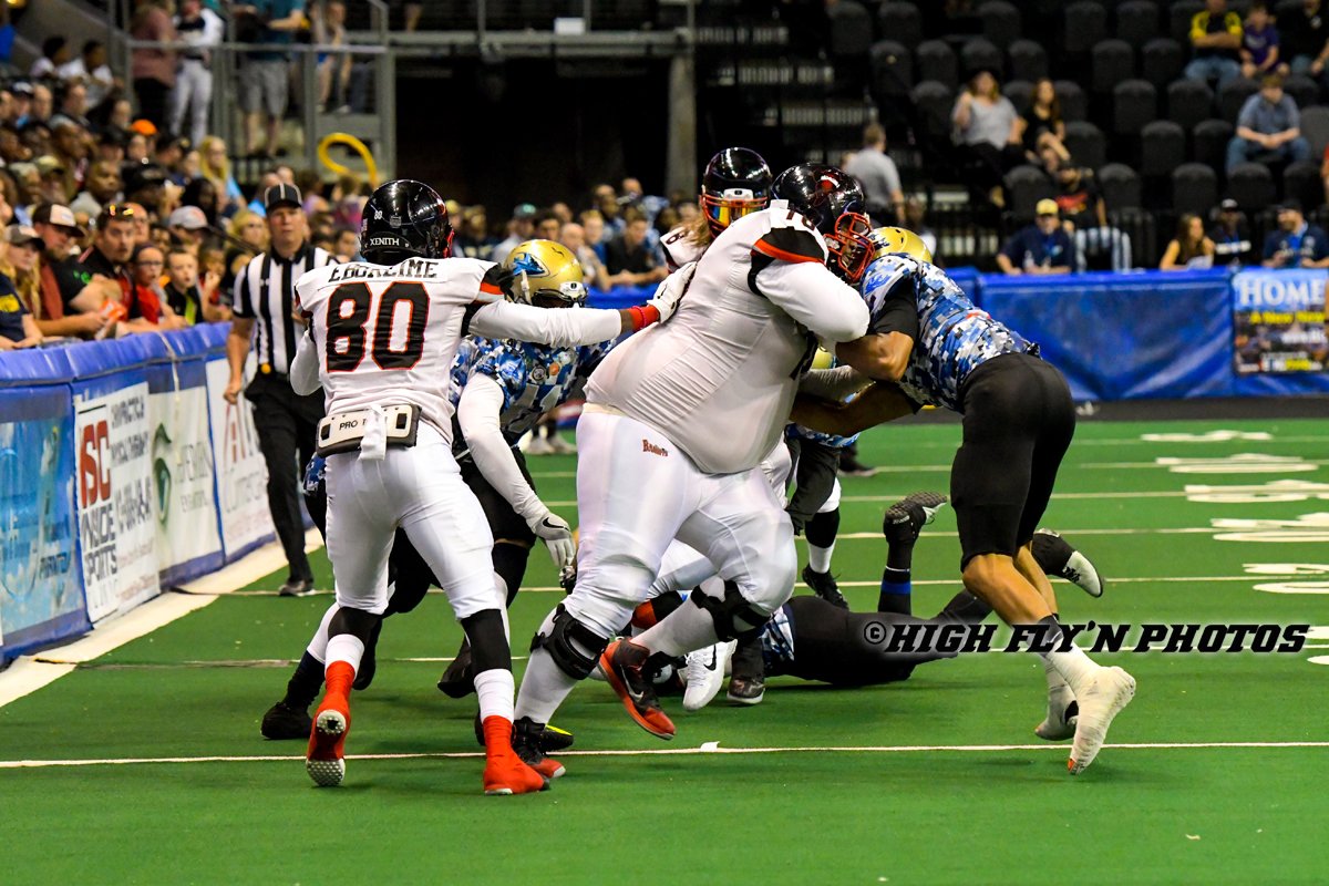 JohnLeeHFP's tweet photo. How would you like to have to Block this Sioux City Bandits player
@KC_Phantoms  6-2-2017
https://t.co/QzyzaoGLRE https://t.co/gNqieuEHEB