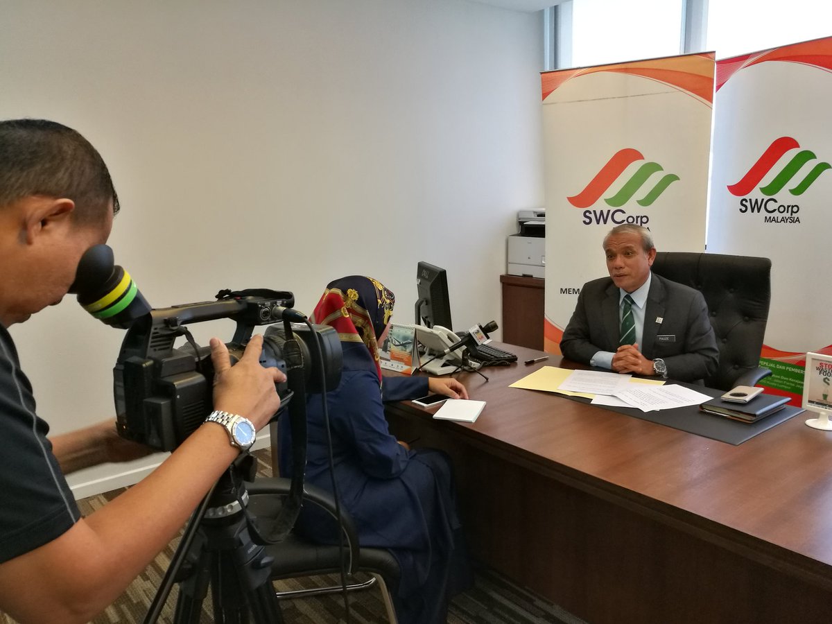 swcorp_my's tweet photo. Laporan Khas tntg pmbazirn mknn oleh YBrs. Dr. Mohd Pauze Bin Mohamad Taha, TKPE (Teknikal) SWCorp yg akn dityngkn di TV3, 8 mlm ini. https://t.co/DYbNAzBZvT
