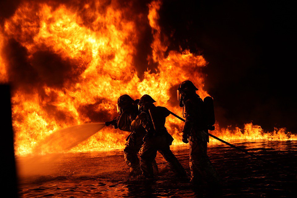 A list of how and where to help with #CapeStorm and #KnysnaFire relief efforts…
goodthingsguy.com/people/cape-st…