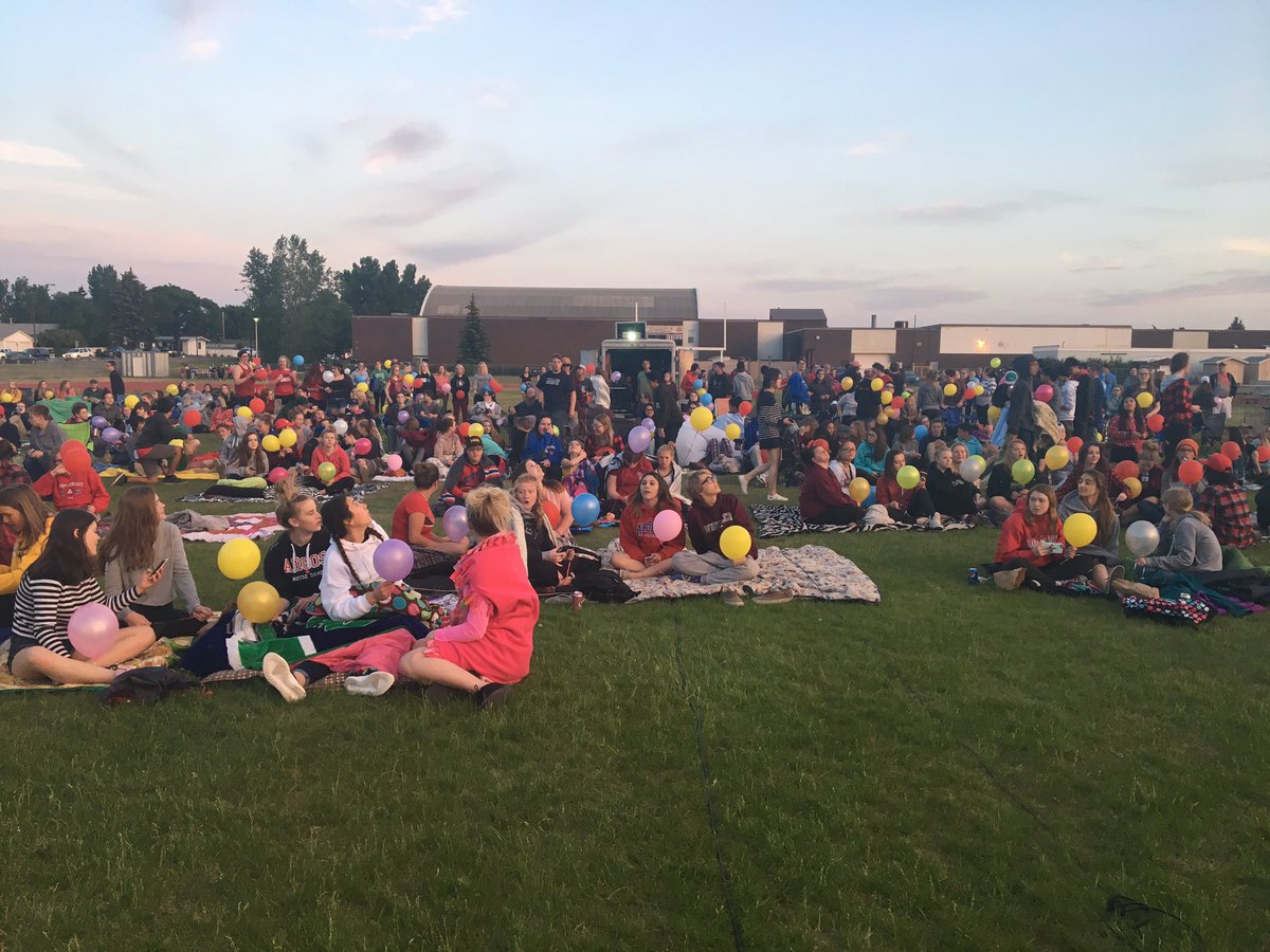 marieljayhtk's tweet photo. @SCCHS_Comp Movie night ready! https://t.co/9FmpxaUg3n