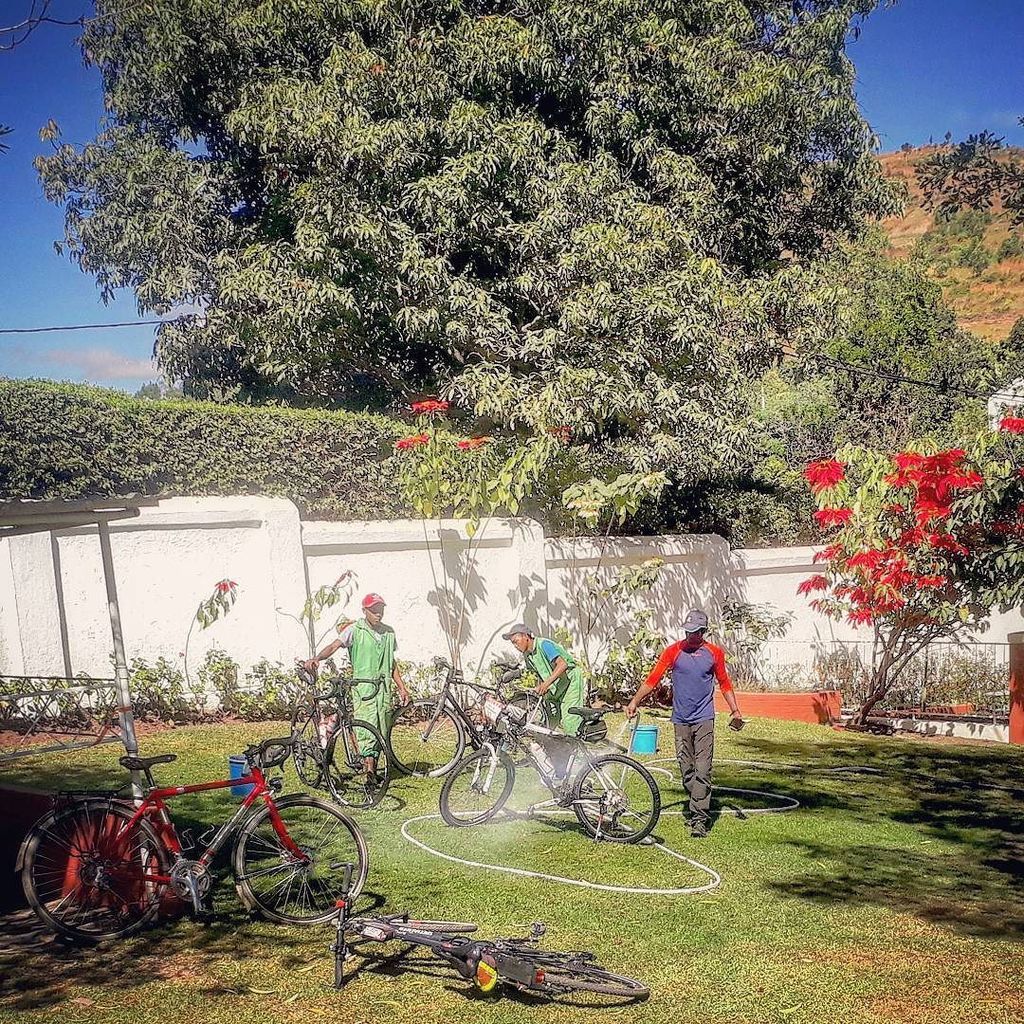 tdacycling's tweet photo. #tdamadagascar bike mechanic Baba washing his pride and joy in the hotel yard yesterday afternoon. #cycling #machineforfreedom #biketour #bโฆ https://t.co/NaILjIsbmW