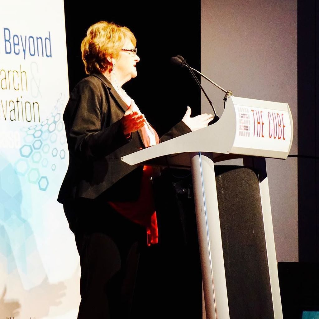 swsydUNSW's tweet photo. CNC Michelle Callard evoked Donald Trump as the most famous administrator in the Debate #healthbeyond2017 #showcase #researchshowcase #swsl… https://t.co/jH8yT4h2lB