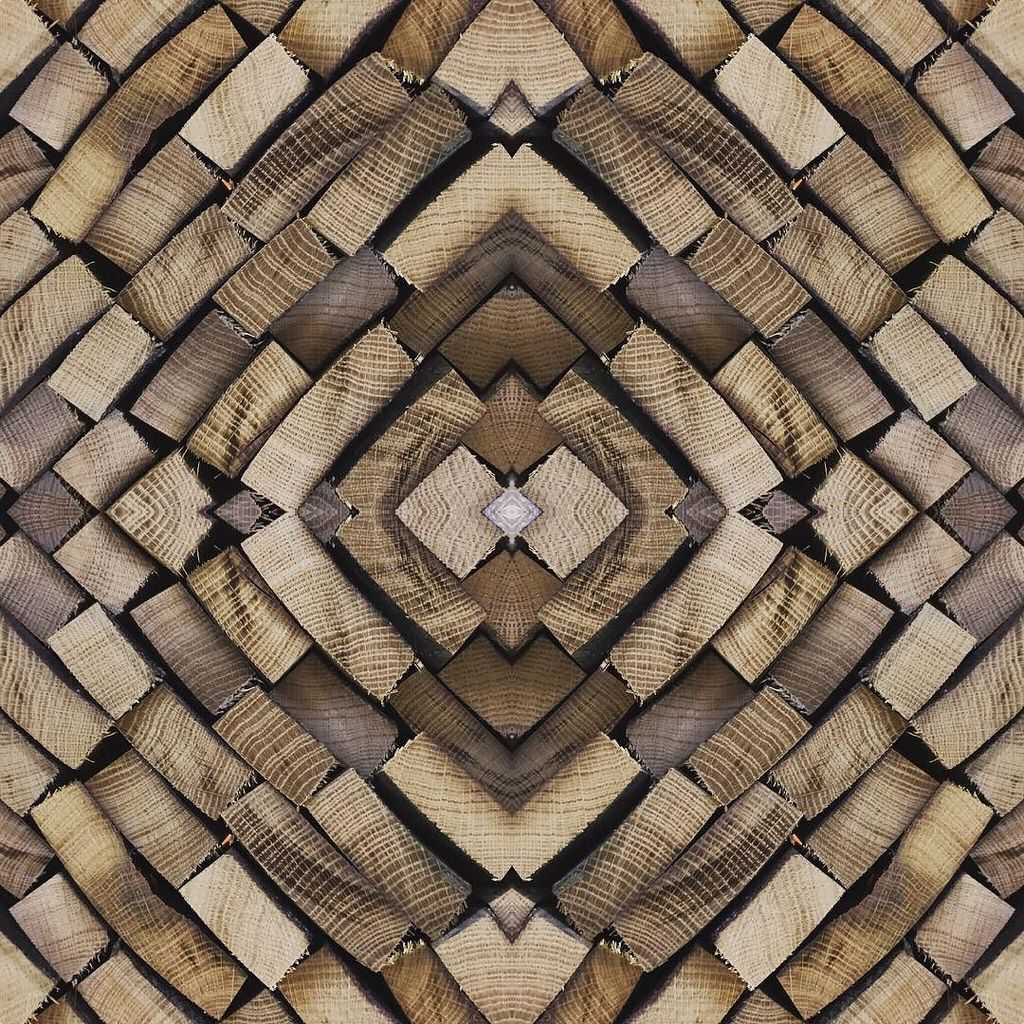 smithandjakes's tweet photo. Barrel slat labyrinth #oak #winebarrel #oakcask #wine #exhibitionstanddesign #exhibitionstand #eventprofsuk #event… https://t.co/5lupBnq42x https://t.co/hdZKDRKaY2