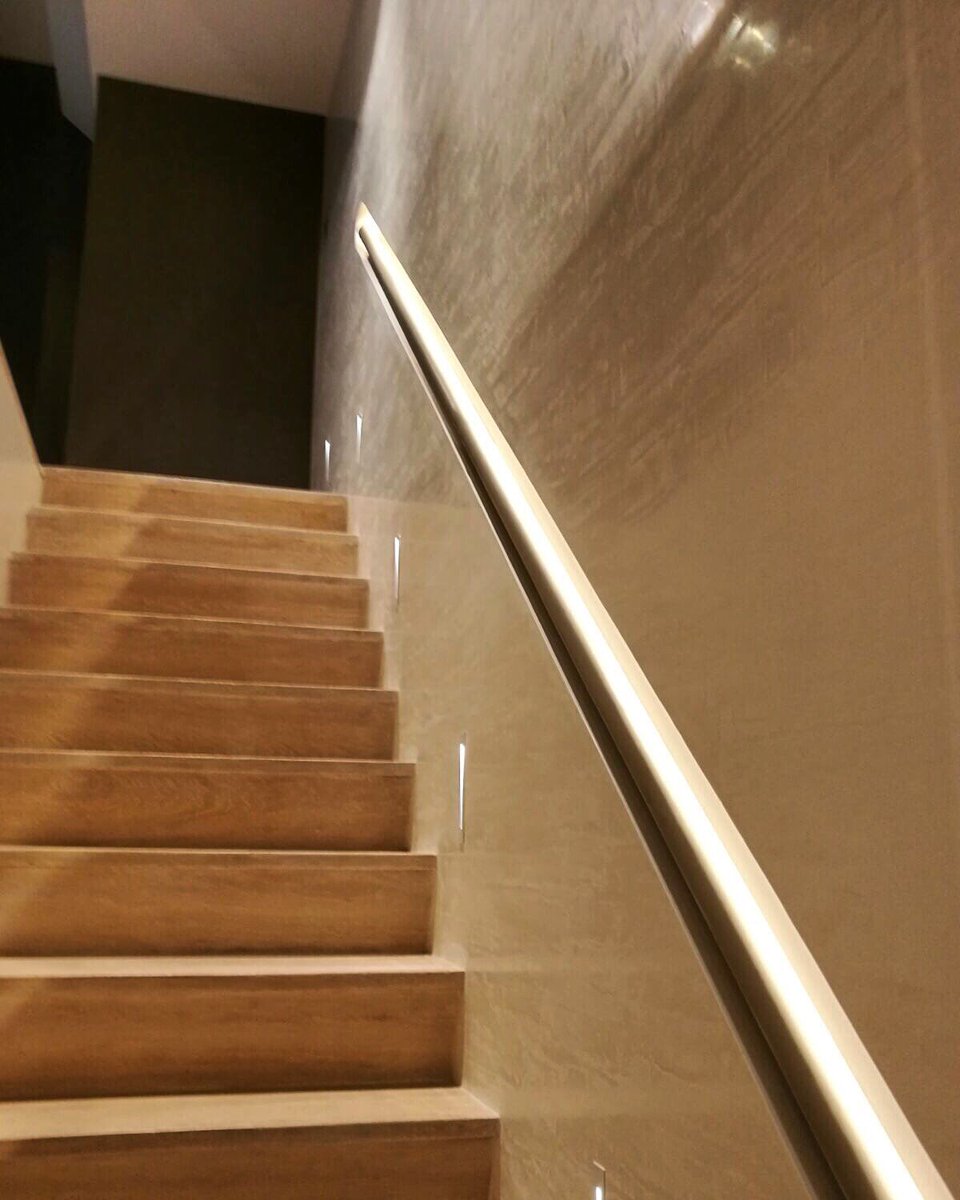 Horizontal style#stucco application to #penthouse #interiordesigns #polishedplaster #italianplaster #bespokewall #stairs #architecturedesign