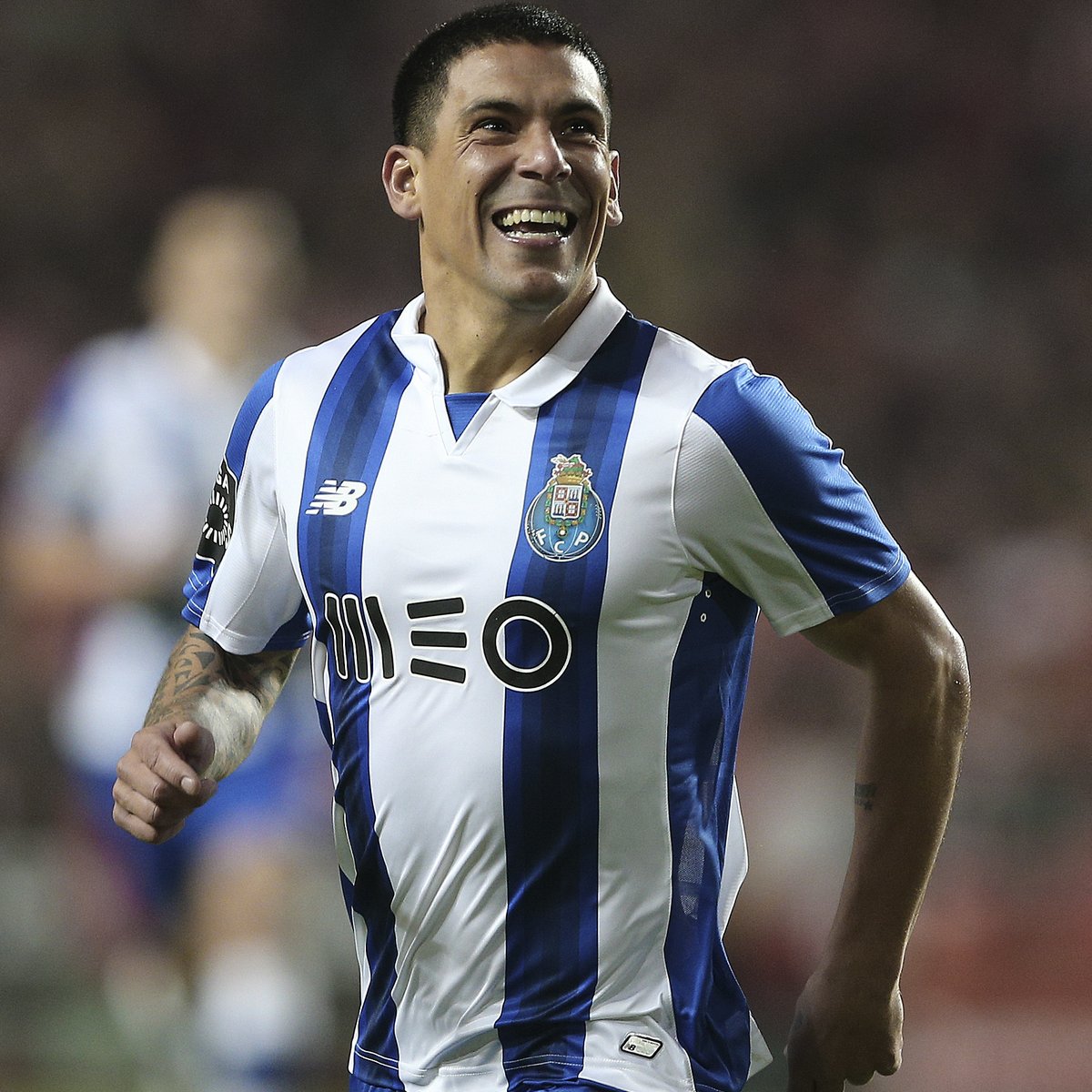 Maxi Pereira, 33.º  Deixa a tua mensagem de parabéns!
Happy birthday!
iFeliz cumpleaños! 