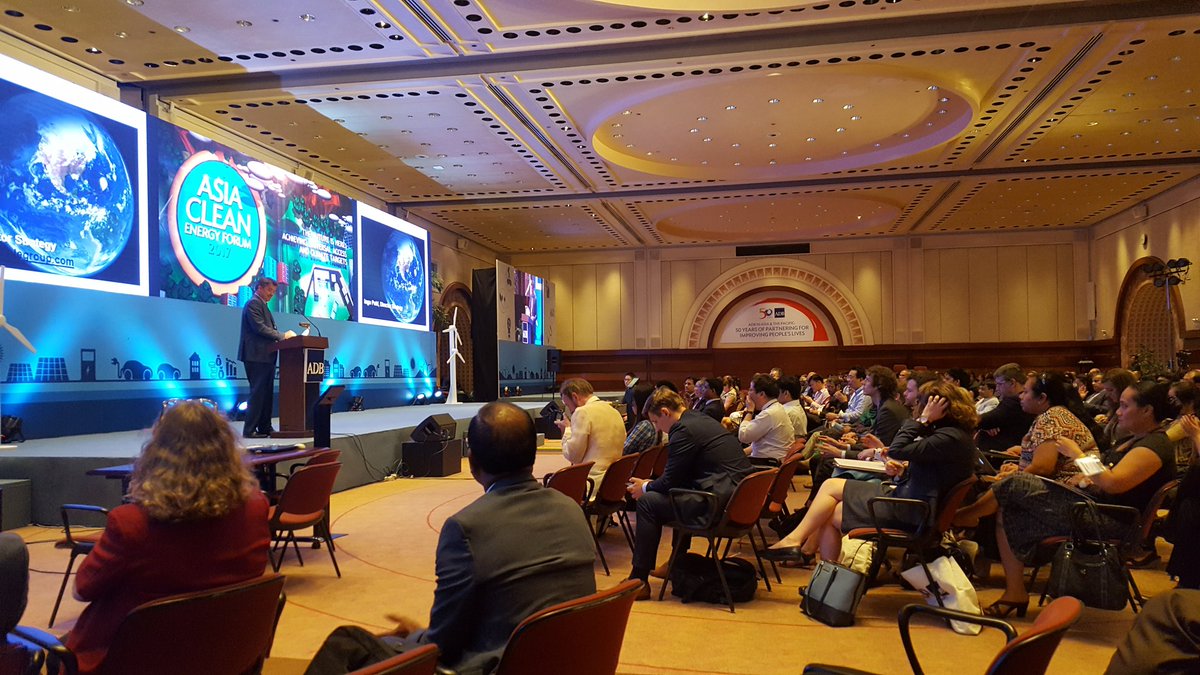 TChrometzka's tweet photo. #Solarcoin discussd in two presentations at #ACEF2017 aiming to become global solar energy incentive! #techforgood #electraseed #blockchain https://t.co/X8TMoZwP9A