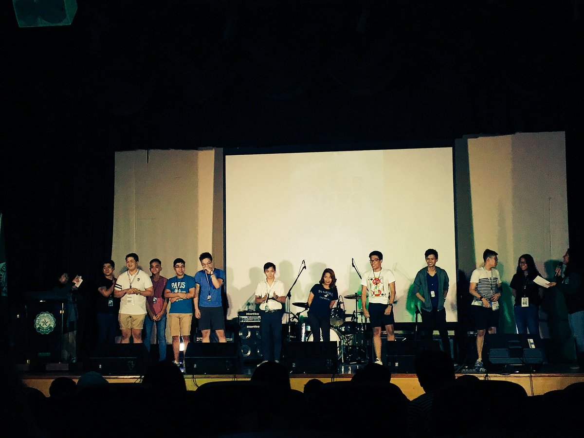 ccsmonth2018's tweet photo. First game of the night! #CCSweek2017 #UnleashYourColor #CulminatingNight #CodeSpectrum https://t.co/j9mT2SdsHT