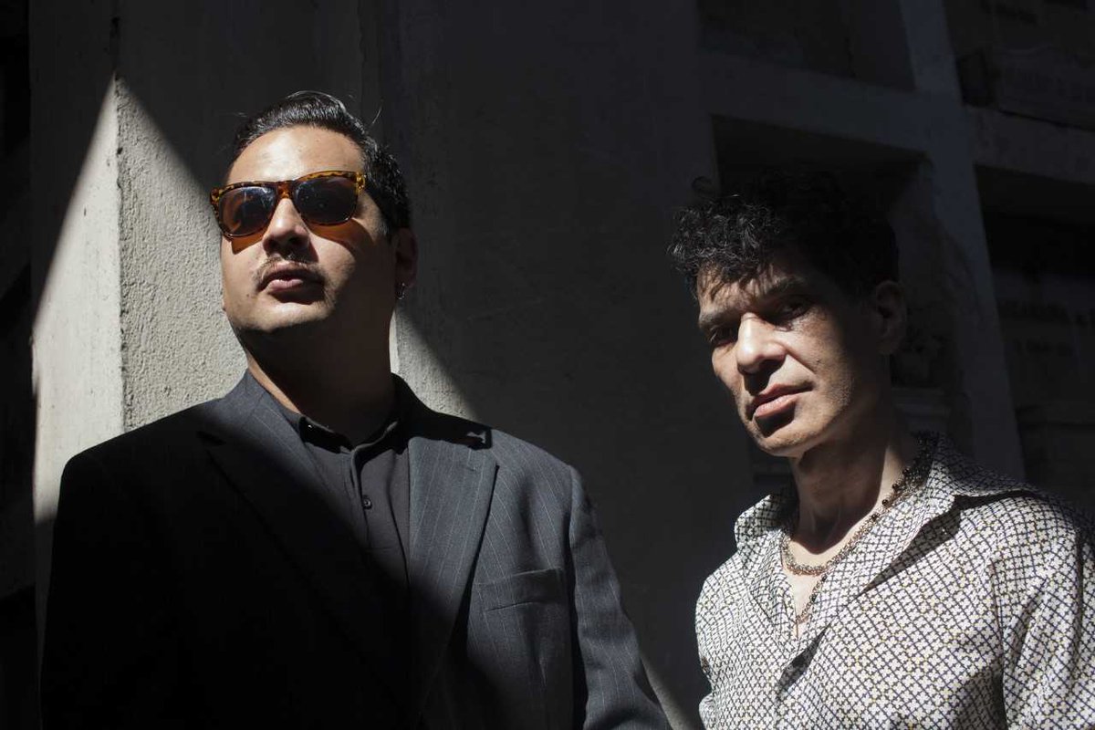 Entrevistamos a los chilenos La Big Rabia, que este sábado estarán en un nuevo DV+ Live bit.ly/2sWvauT