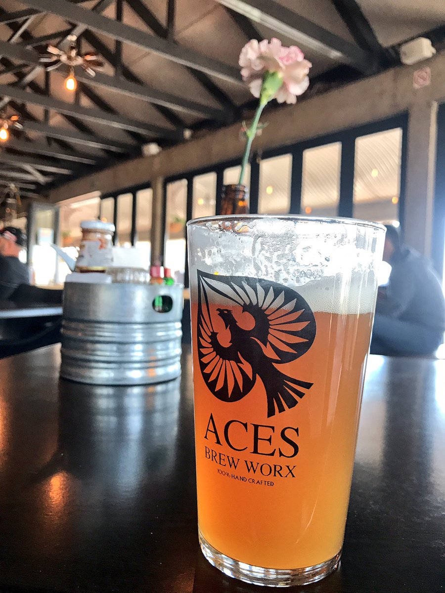 Trying out the <a href="/acesbrew/">Aces Brew Worx</a> IPA at <a href="/capitalcraftpta/">Capital Craft</a>. Not too shabby, I must admit.