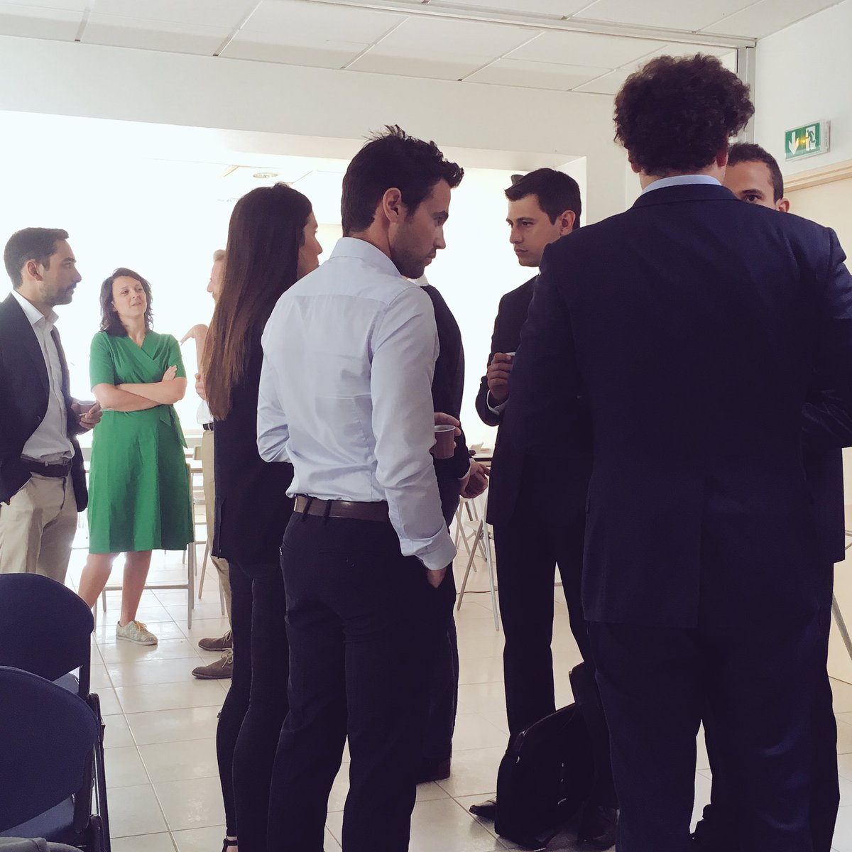 marseilleinnov's tweet photo. Petit déjeuner numérique au @marseilleavocat avec @IncubateurMars @marseilleinnov ☕️🍞 https://t.co/Bn3tukHldy