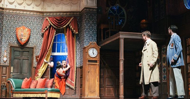avenoirmag's tweet photo. Avenoir's review of the melodramatic, ironic theatre production (The Play That Goes Wrong) that has everyone falli… https://t.co/cQNtqJzQyU https://t.co/uR6nQI5WDJ