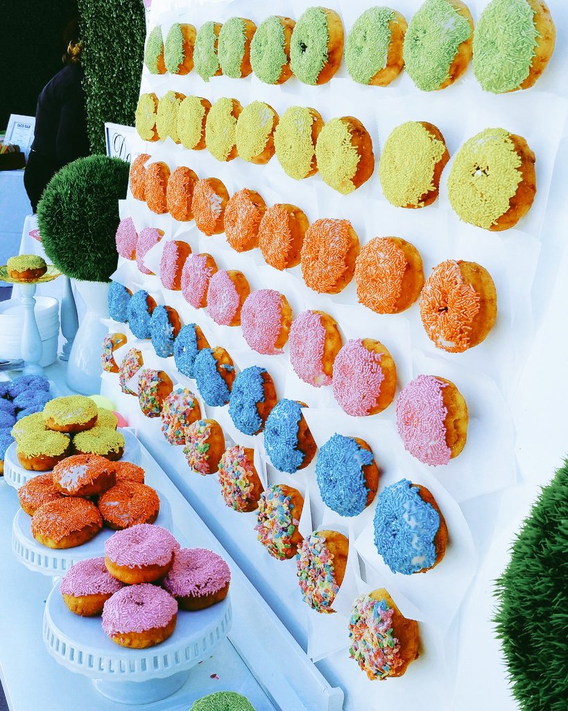 lavish_candy's tweet photo. You got to love and neon colored donut #donut #donutwall #Donutbar #colorful https://t.co/W2DnThgc4r