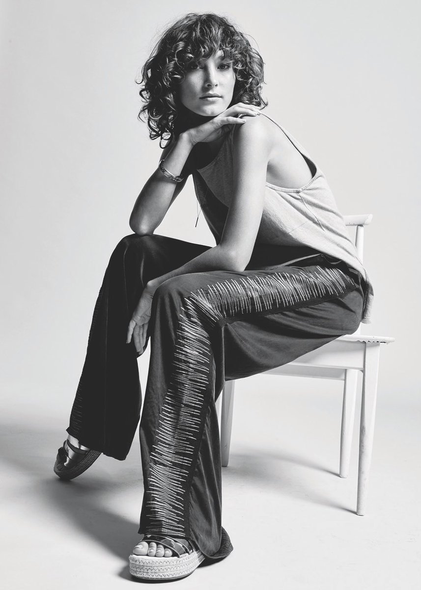 V2KDesigners's tweet photo. Casual chic #lot78 #v2kdesigners https://t.co/ORTamnoBNl