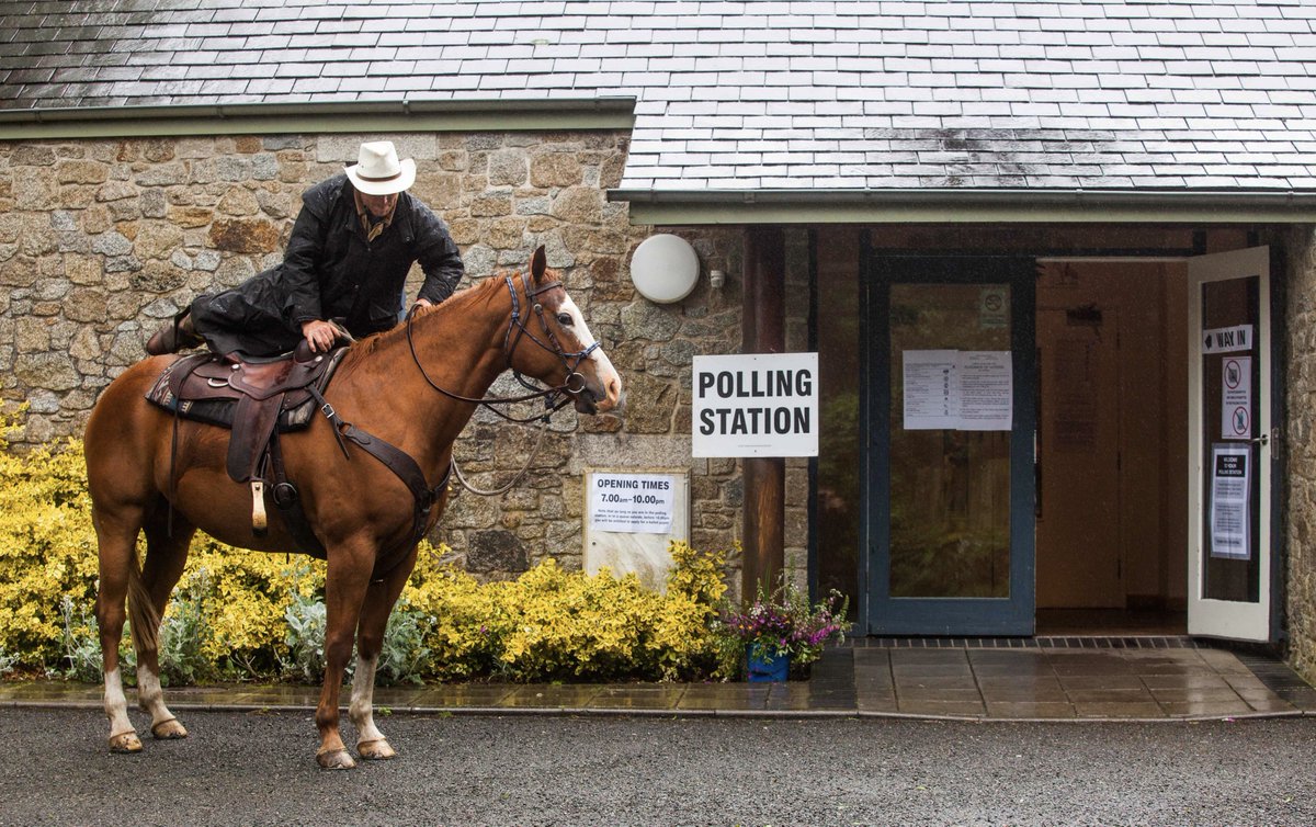 A day out at the polling station DByGZEbWAAEIJ7a