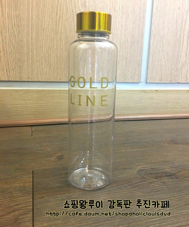 2016louisdvd's tweet photo. 골드라인 보틀 실사를 공개합니다
출시일 전까지의 구매자에게만 증정되는 점 유의하세요!!
#쇼핑왕루이 #감독판 #블루레이 
#서인국 #남지현 #윤상현 #임세미 #오대환 https://t.co/AwzcRFezwB