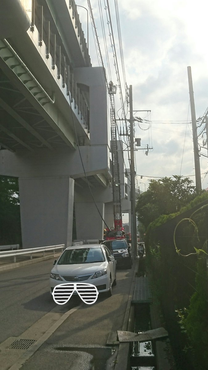 現場写真 神戸ハーバーハイウェイ 六甲大橋でトラックが車両火災発生 Togetter 現場写真 神戸ハーバーハイウェイ 六甲大橋でトラックが車両火災発生 Togetter