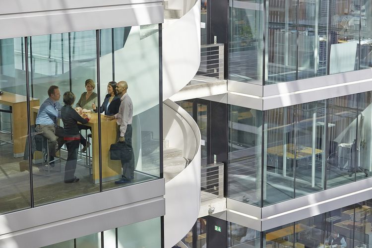 PwC'ers Peter van Mierlo en Gerwin Naber: Oog blijven houden voor grote kansen van digitalisering na cyberaanval. pwc.smh.re/BJ_