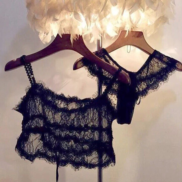 luxegerie's tweet photo. Daddy's Girl Set SGD 35 💣 #luxegerie https://t.co/oEgY2jR6gA