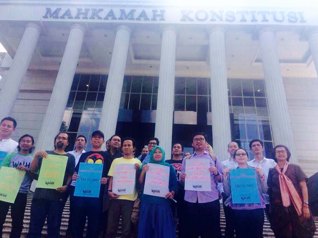 Dukung WALHI intervensi gugatan UU Lingkungan Hidup yg dilakukan oleh pengusaha sawit dan hutan #saveuupplh #fightecoterorist