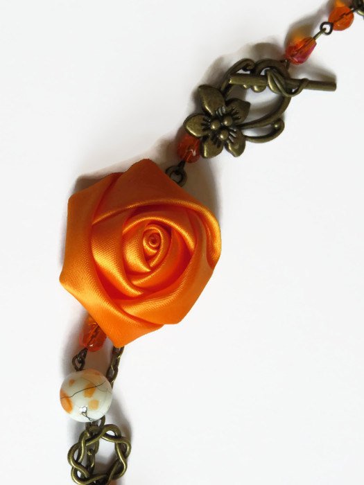 carramelaJ's tweet photo. New rose jewelry: https://t.co/NYMaV2TW1T https://t.co/l0uZd9pips