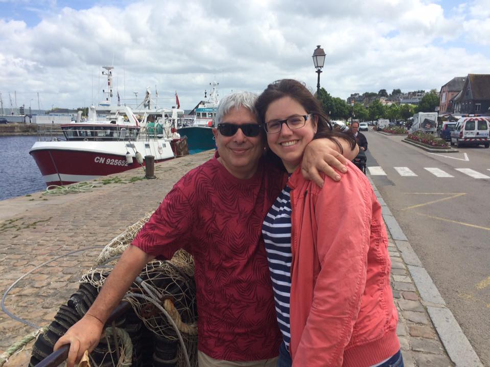 FuocoECenereFR's tweet photo. Dure la vie de bureau! Honfleur, fruits de mer, soleil, plage... Et tout de même un peu de travail, avec l'arrivée d'un nouveau clavecin 😊 https://t.co/mDQgLVQ7o0