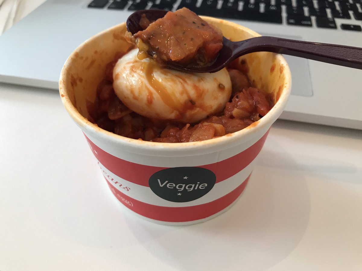 lucy_warden's tweet photo. My not so veggie @Pret this morning 😫 https://t.co/jrQlB8aizq