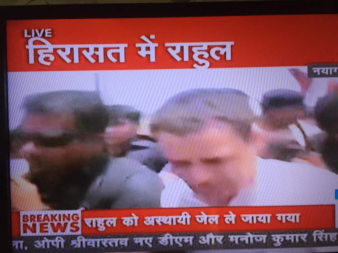 SainimohitIyc's tweet image. तुम कितनो को जेल मे डालोगे @narendramodi जी हर घर सें @OfficeOfRG जी निकलेगा 
#WithRAHUL कोंग्रेस पार्टी ज़िंदाबाद @Kchandsaini06 @ajaymaken