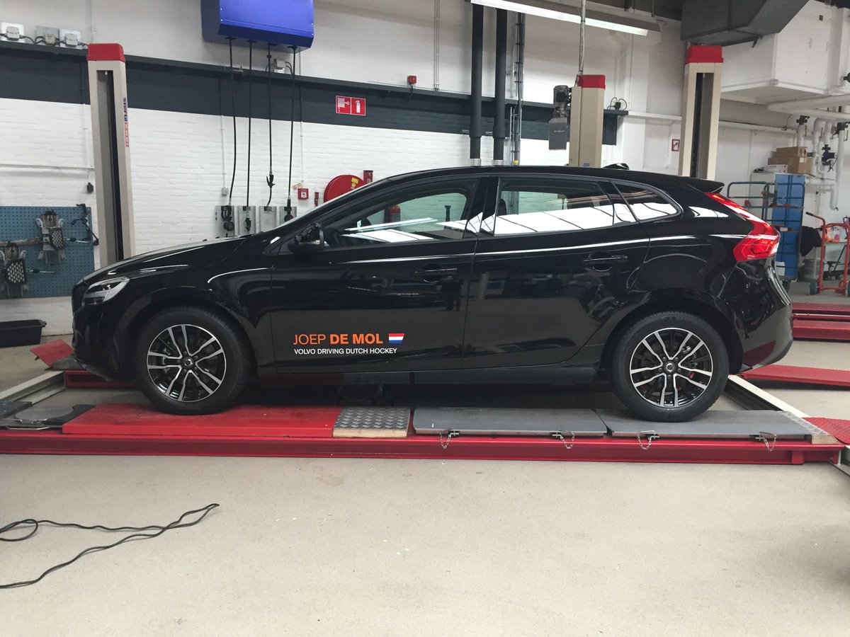 Volvo_NL_PR's tweet image. Tot morgen @joepdemol10! Jouw #Volvo is er klaar voor. @volvo_in_hockey