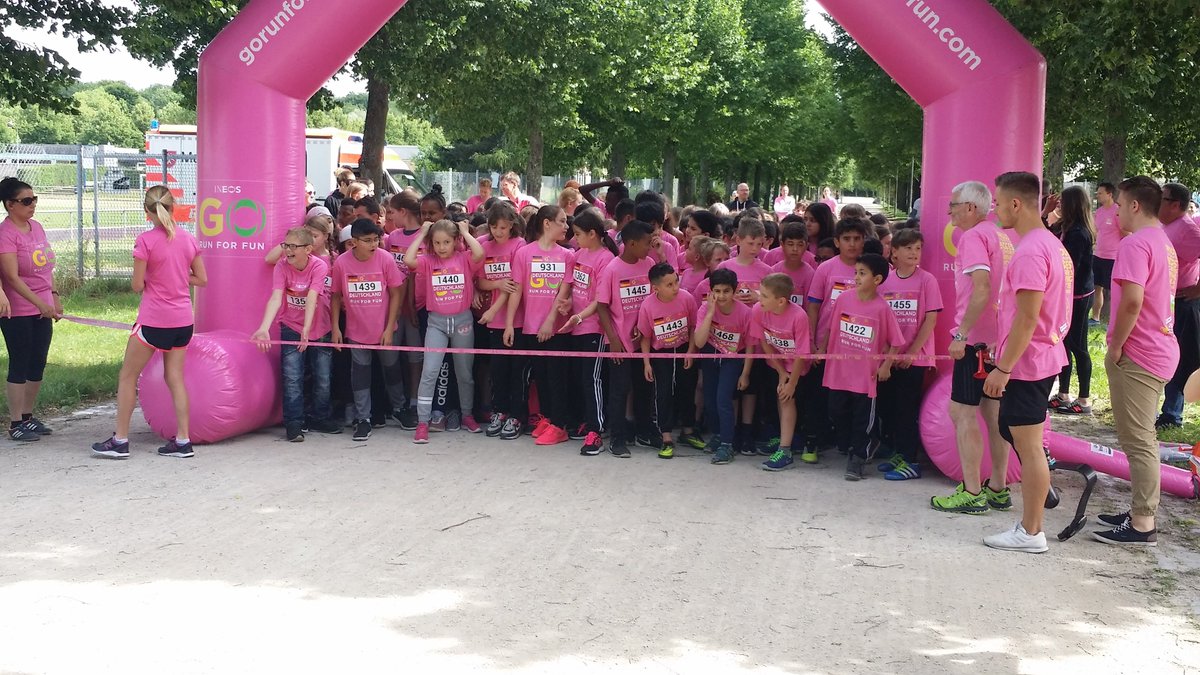 Off we go! #INEOS Go Run For Fun #Frankfurt. #GRFF