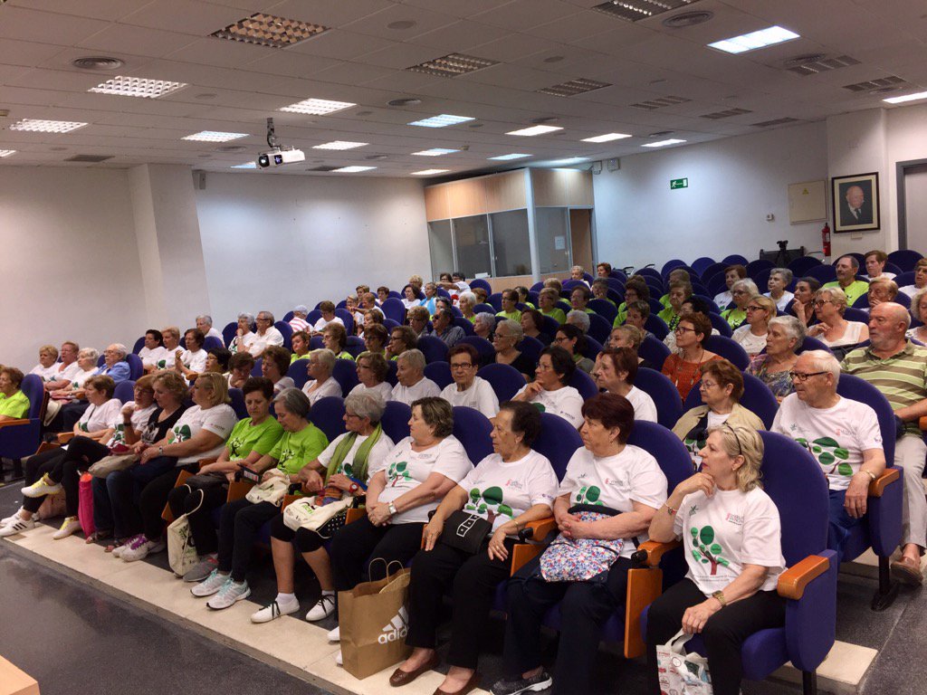 HGUVALENCIA's tweet photo. Finaliza el curso académico del @proyectoACTIVA_ Emocionante despedida y nos volveremos a ver después del verano https://t.co/1Ab9taXX2B