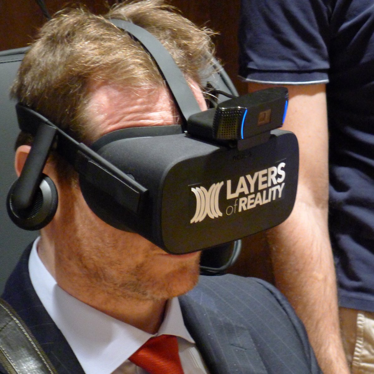 DigaliX's tweet photo. Users want to experience Virtual Reality! [ #LayersOfReality ] Testing #GateVR at KIMconference #VR #VirtualReality #KIMconf2017 https://t.co/XKtzeVLOBM