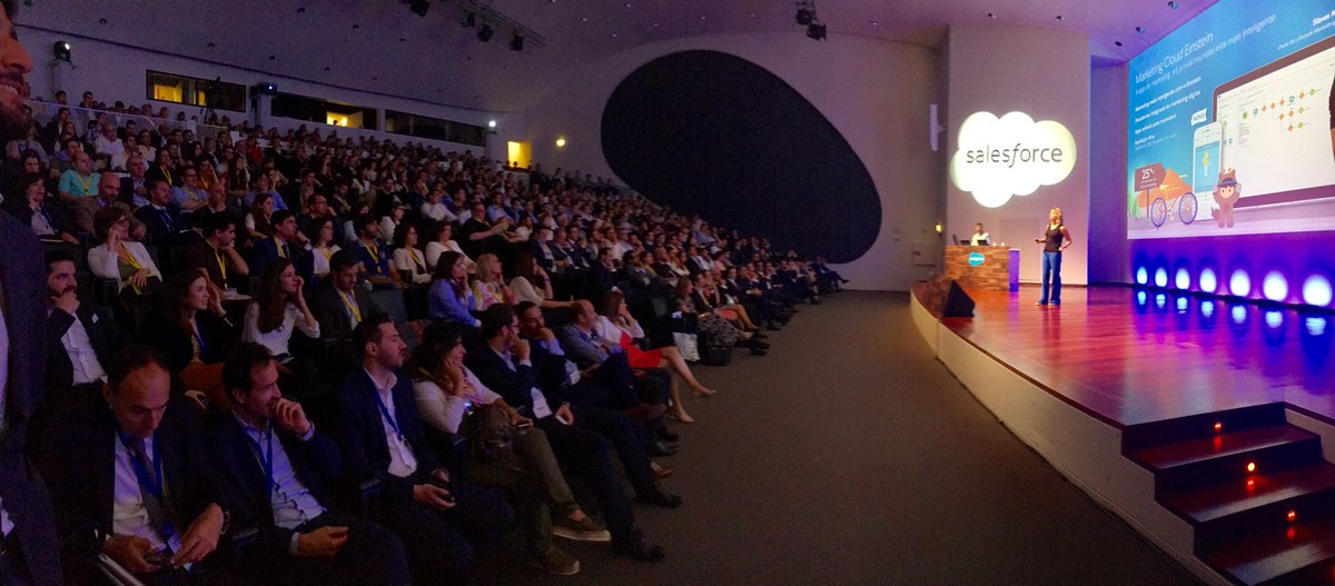 StepAheadCons's tweet photo. Recorde atingido do Salesforce Essentials Lisboa em 2017... Mais de 800 pessoas registadas! 💪🏻@StepAheadCons #SalesforceEssentials #Stepers https://t.co/S8MSjaoARY