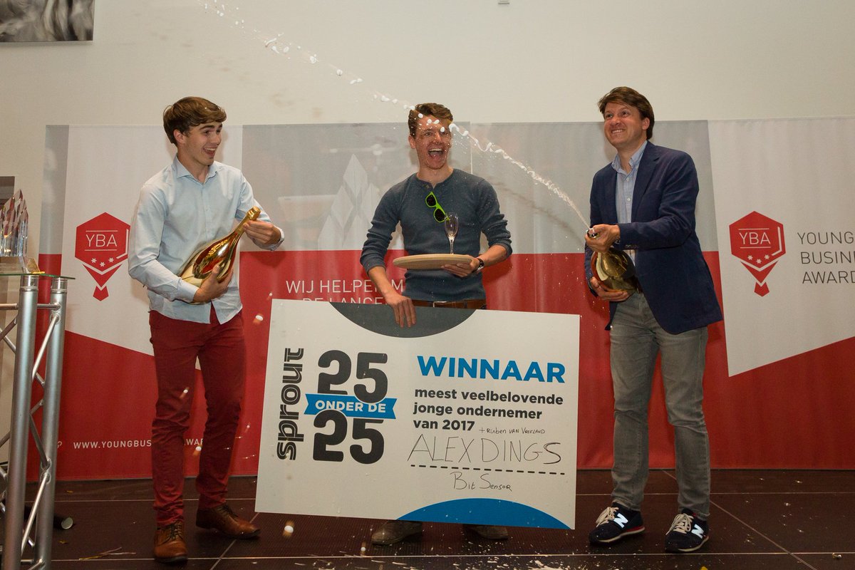 De beste jonge ondernemer (<a href="/AlexDings/">Alex</a> - BitSensor) en de beste jonge onderneming (<a href="/MediaDistillery/">Media Distillery</a> - <a href="/rolandsars/">Roland Sars</a>) van Nederland! #YBASPROUT