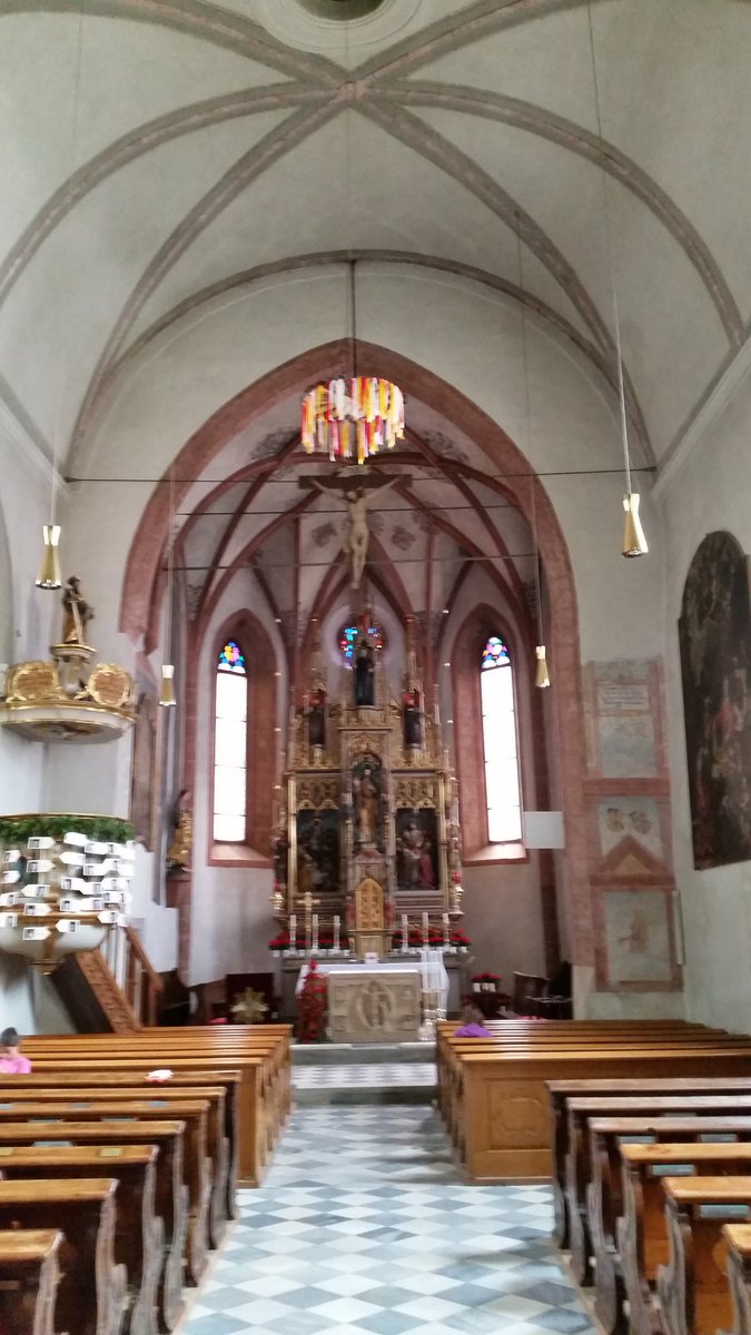 OblOSB2017's tweet photo. Auch wenn die Sonne heute etwas fehlt ist es wunderschön in #Südtirol. Heute #SanktLeonhard https://t.co/OhahgSiS7f