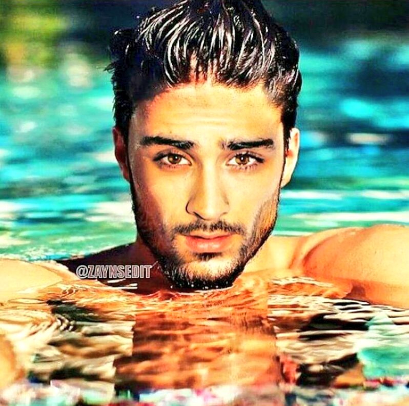 zaynpsyco's tweet photo. My #teenchoice nominee for
#ChoiceMaleArtist 
#Choicemalehottie 
#ChoiceStyleIcon
#ChoiceSummerSong is @zaynmalik 🙌 https://t.co/pJ4dZPqB2F