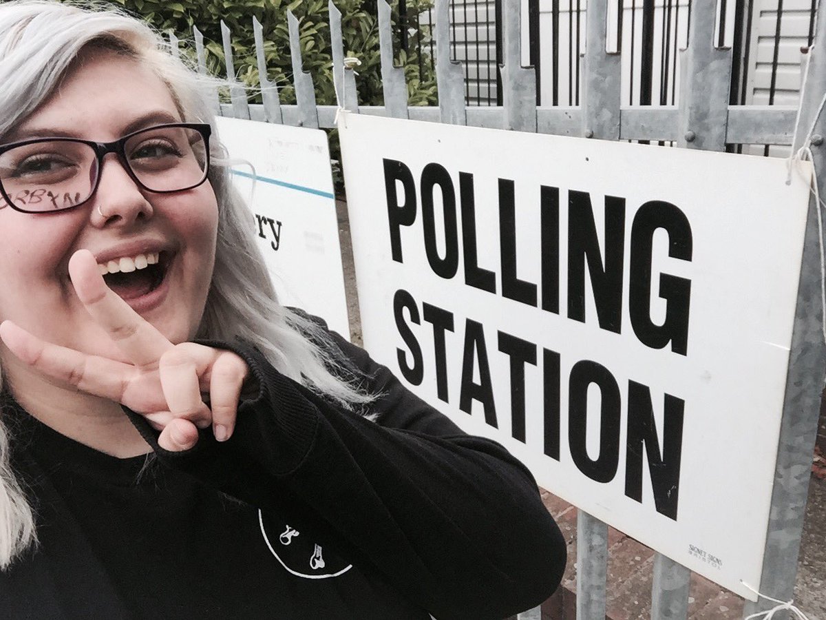 ONENIGHTSTNDARD's tweet photo. Make sure you go out and vote today! 💕 https://t.co/7ljXO65bI5