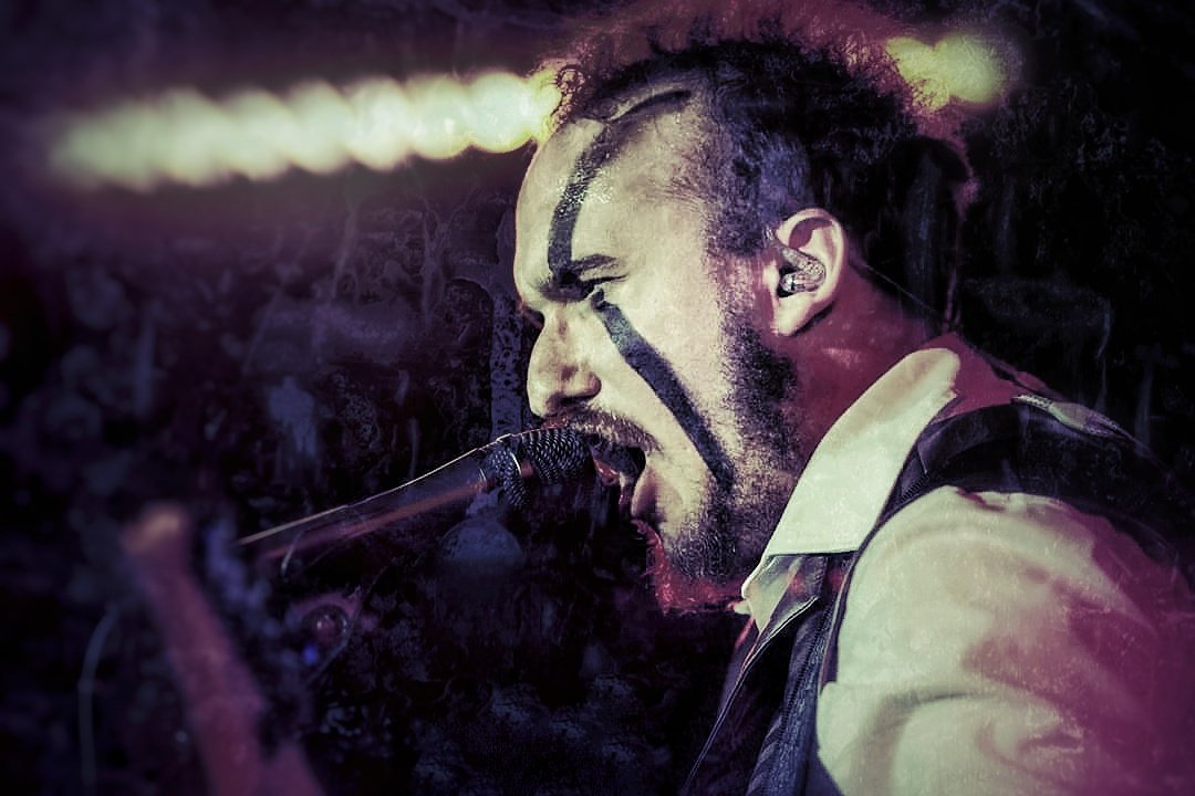 Brushes and screams.
#atlaspain #paganmetal #epicmetal #whattheoakleft #symphonicmetal #folkmetal #powermetal #scarletrecords