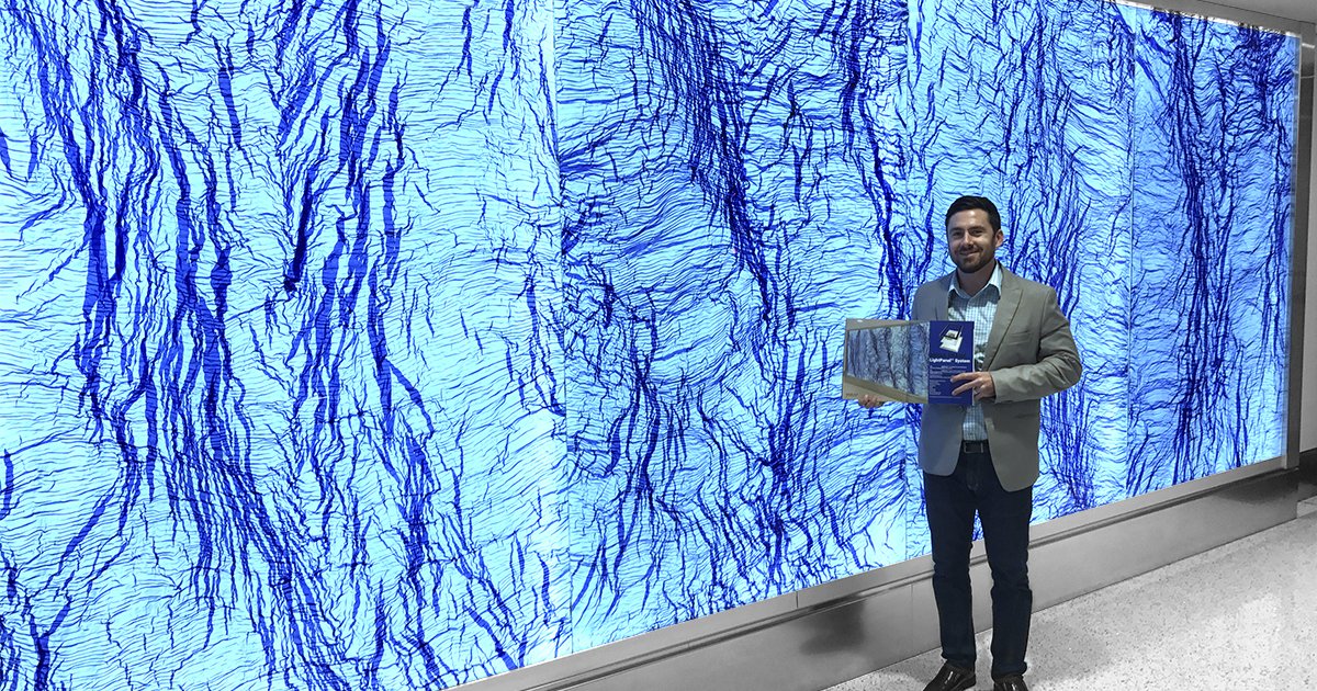 eoslightpanels's tweet image. Meet our team member, Andrew, in front of this Living Glass Back Lit feature wall! #EOSLightPanelSystems #LosAngeles